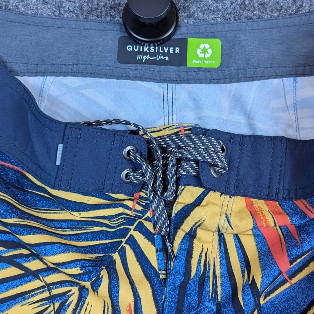 Quiksilver Highline Board Shorts Mens 30 Blue Yellow Tropical Palm EQBBS03503